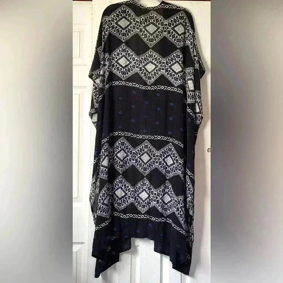 Tokyo Darling Kimono Women Size M Black Open Front Geometric Print Short Sleeves - Picture 5 of 7